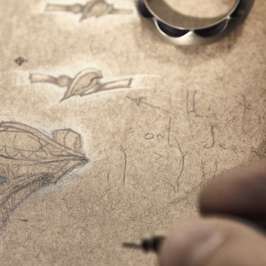 Contour wedding ring design by Prism Design.